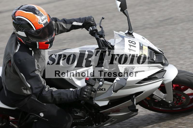/53 16.09.2025 Track Day Domi Aegerter ADR/Gruppe gelb/118